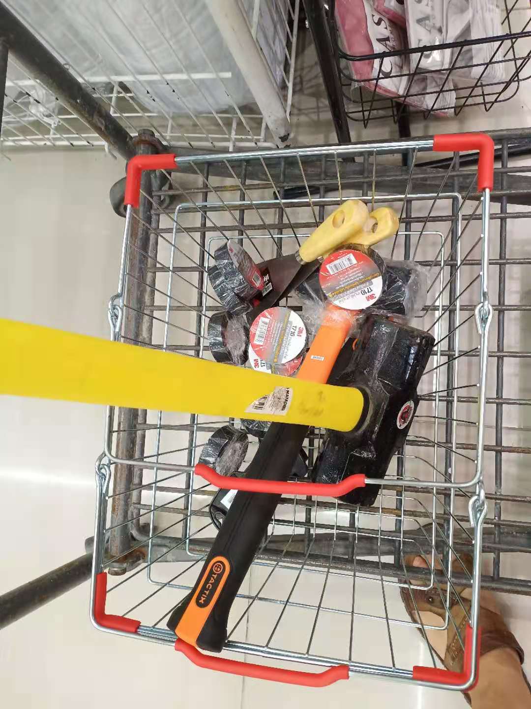 交了狗屎运了吗?在泰国买五金获得57%的购物优惠?