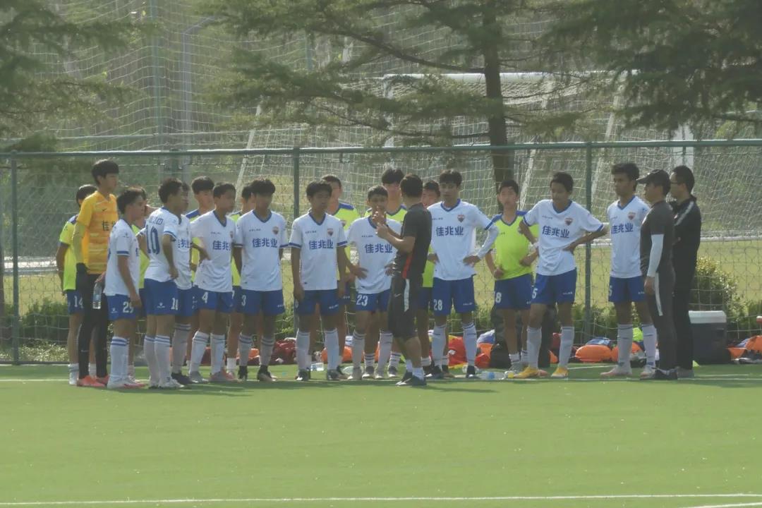鲁能u14梯队冬训,山东鲁能足球学校u17梯队