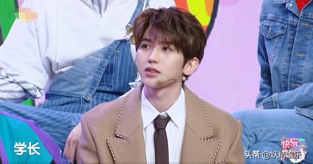 蔡徐坤任嘉伦有多像,蔡徐坤任嘉伦同框