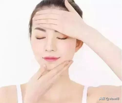 脸部皮肤紧绷干燥脱皮,秋冬脸部干燥脱皮