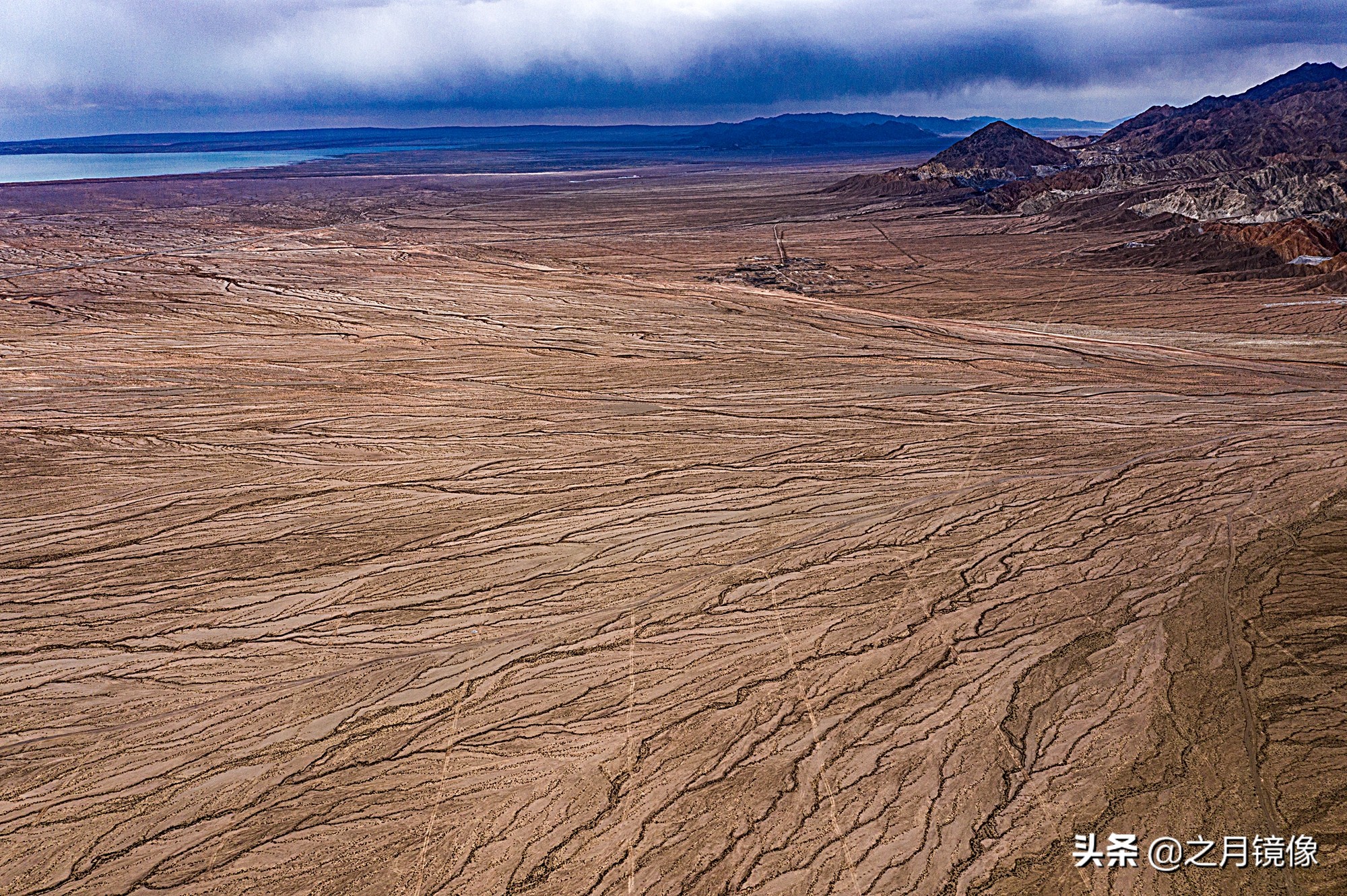 大柴达木湖和大柴旦翡翠湖,大柴旦翡翠湖在柴达木盆地