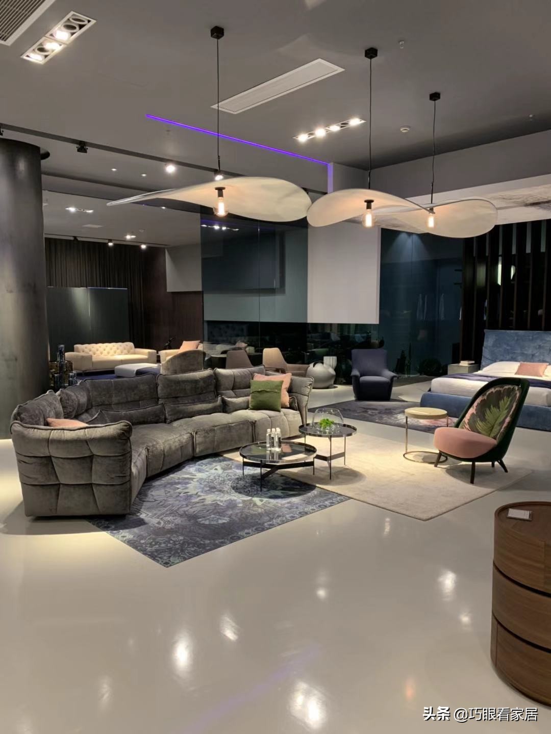 【巧眼看家居】亲历测评沙发挑选那些事让满满的干货扑面而来吧