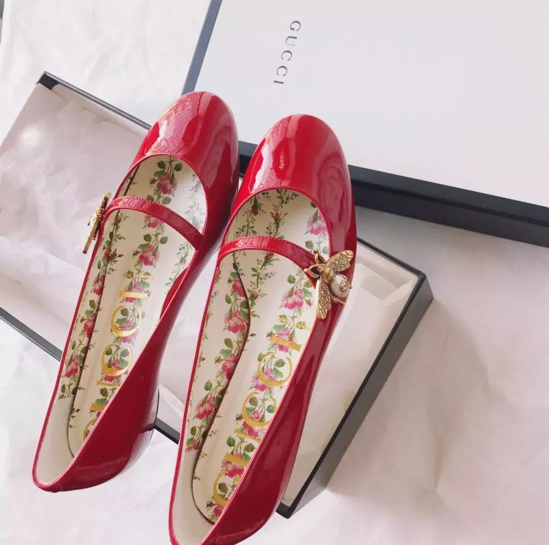 火了100年的初恋鞋,到现在刘雯还在穿它!