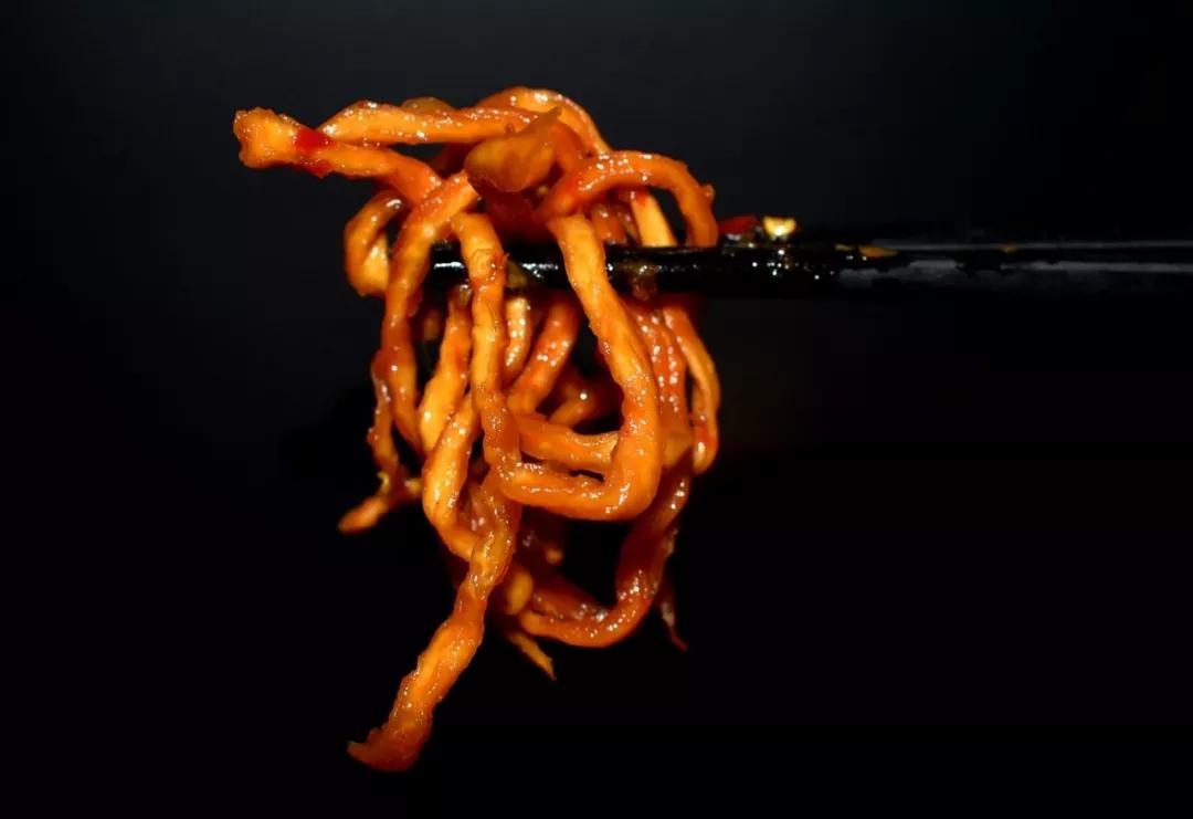 “十一生产队木瓜丝”鲜辣爽脆，色香味俱全