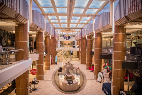 皇家加勒比海洋量子号攻略,皇家加勒比赞礼号邮轮旅游攻略