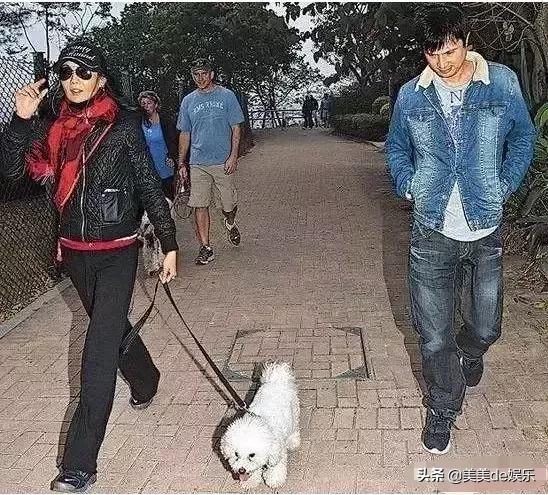 54岁张曼玉个人生活,张曼玉身价8亿是真的吗