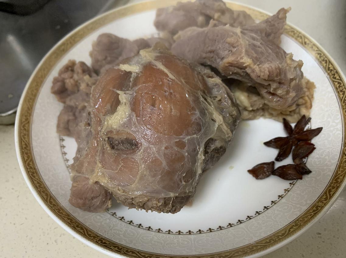 炖完牛肉的汤煮面,炖完牛肉的砂锅去异味