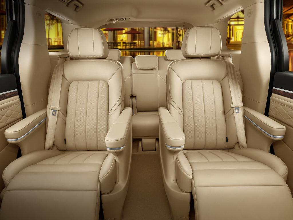 传祺gm8和别克gl8哪个驾驶感受好,传祺gm8和别克gl8参数对比