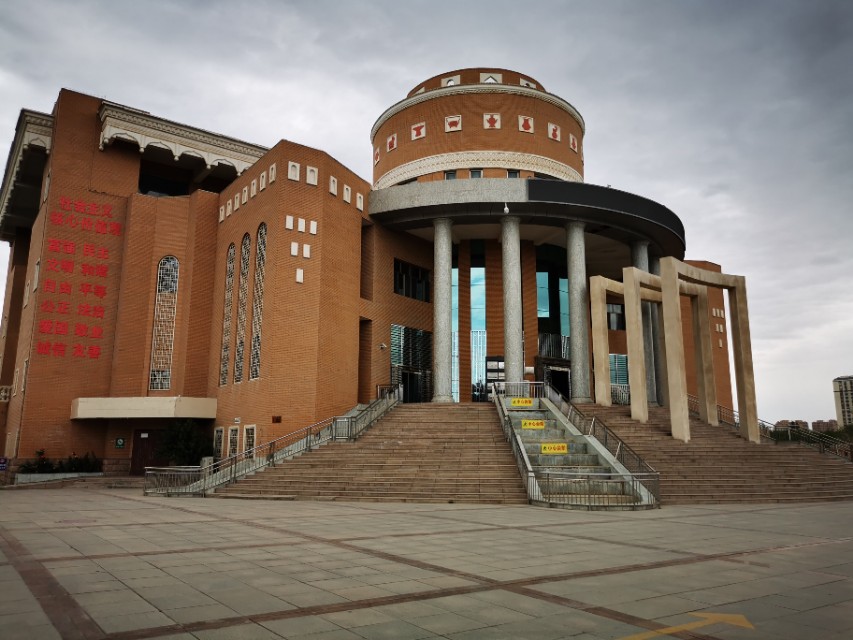 哈密疆内旅行最新消息,新疆哈密市东大门