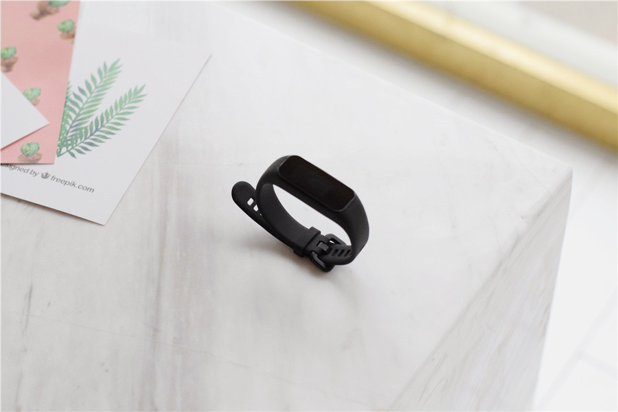 黑加手环1s是小米几,黑加手环1snfc版