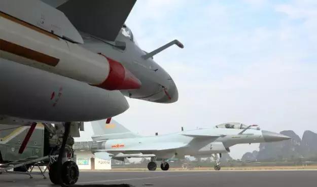 歼10在实战中的性能如何,歼10到底有什么优点