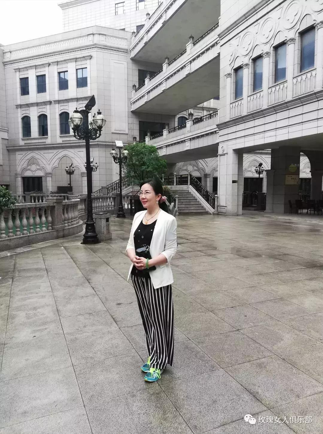 去威尼斯小镇,威尼斯小镇坐几号地铁到达