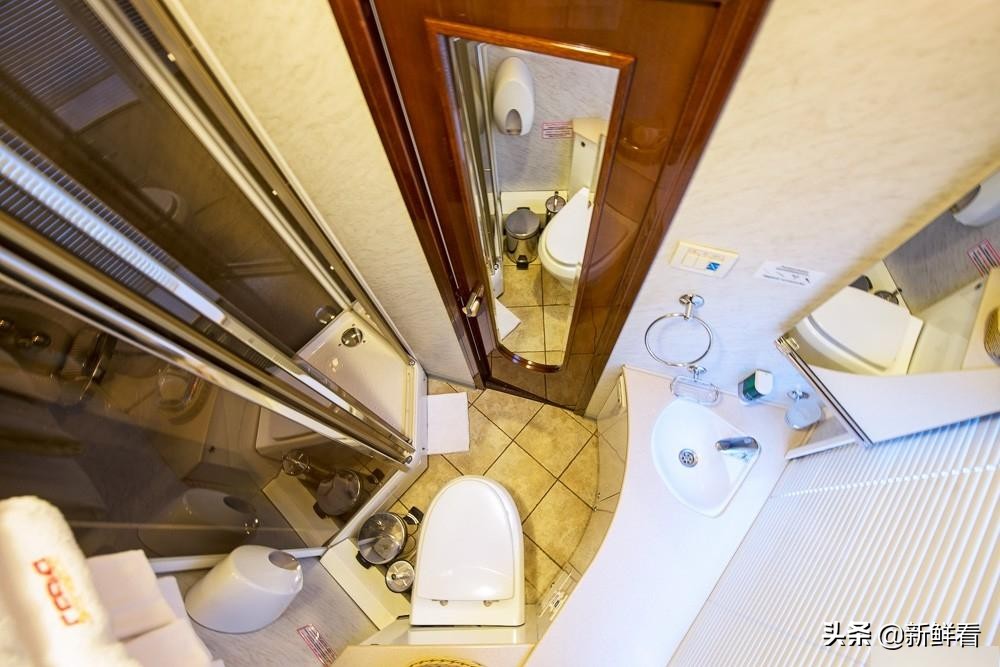 俄罗斯圣彼得堡火车卧铺,莫斯科到圣彼得堡的卧铺车厢怎样