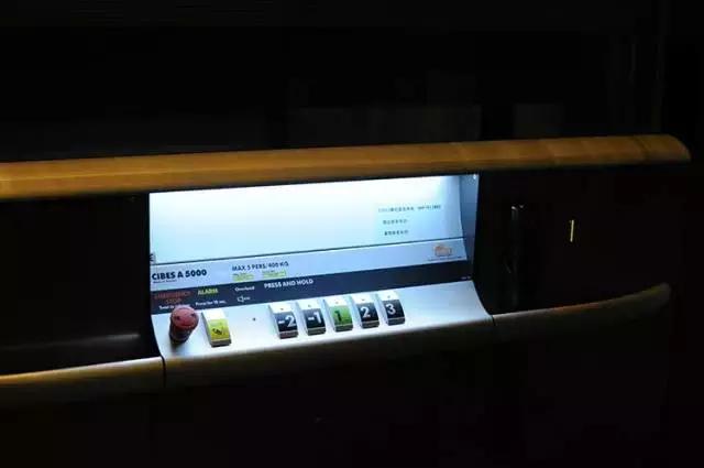 上海买房没钱装修小伙,上海24岁小伙房子装修