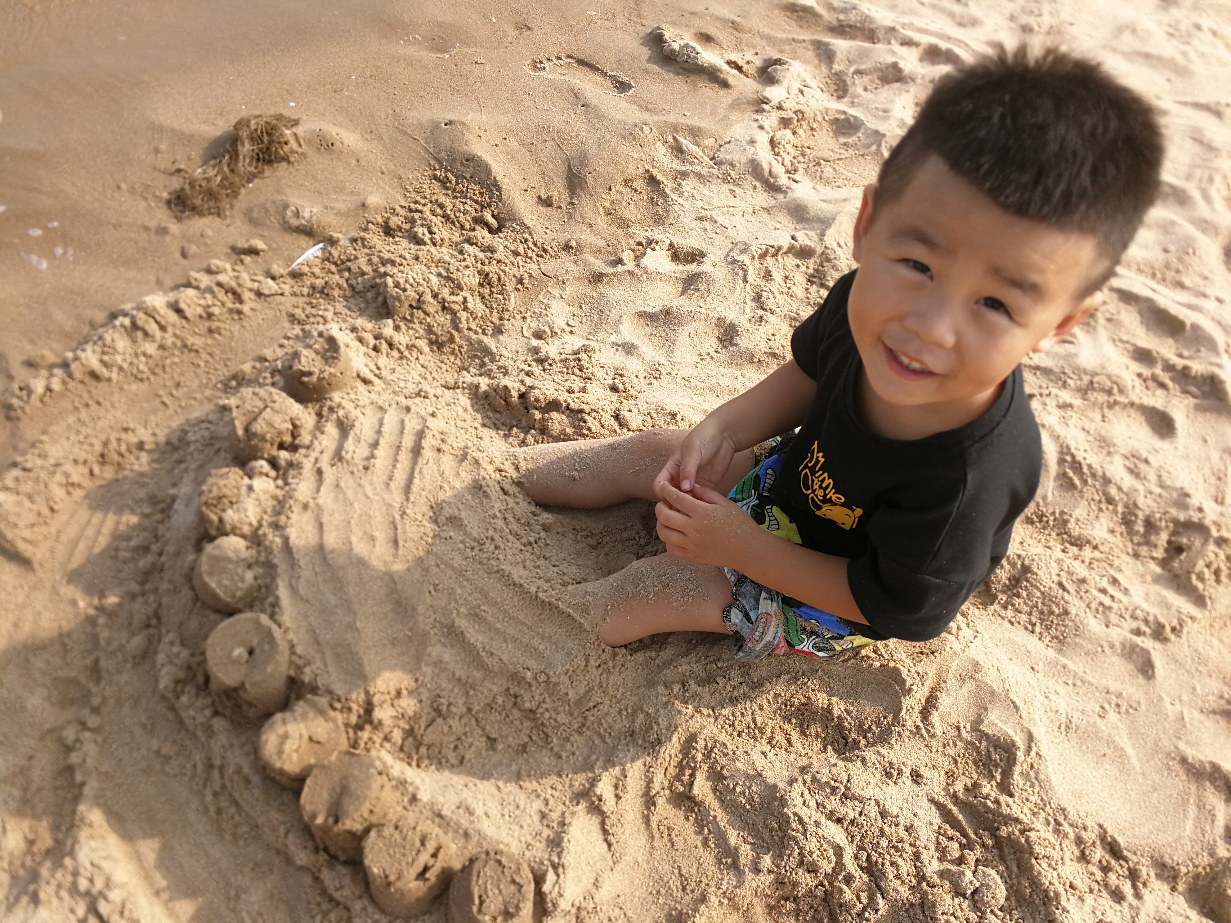 孩子在幼儿园尿裤子应该找老师吗,幼儿园老师不让孩子小便怎么处理