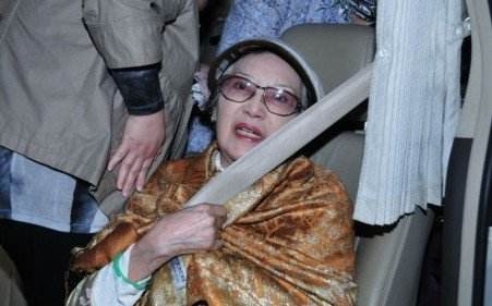 100部经典万水千山总是情港剧,重温经典万水千山总是情电视剧