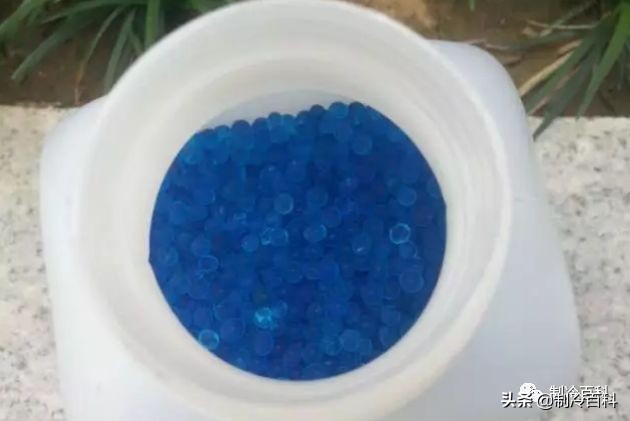 制冷系统里面有水份怎么排除?两个案例告诉你......