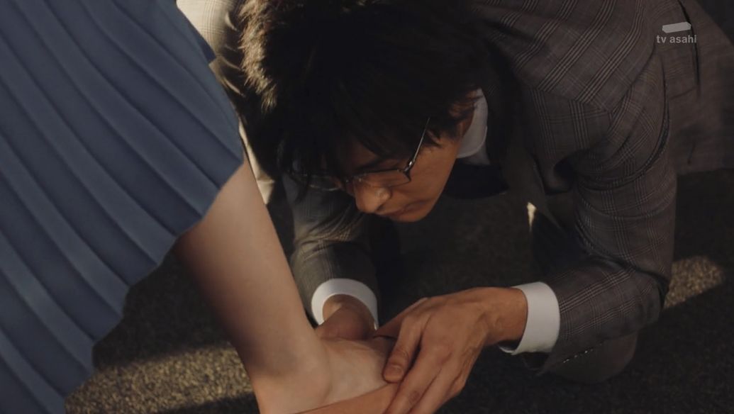 羞耻度爆表！老板是抖m任你调教？