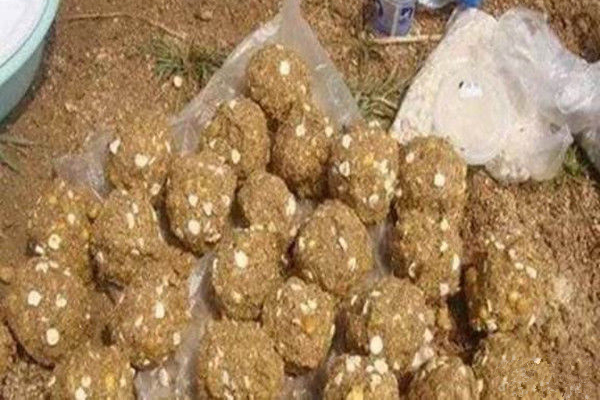 钓鲫鱼串钩绑线全套方法,手竿单钩通线钩离铅坠多远最好