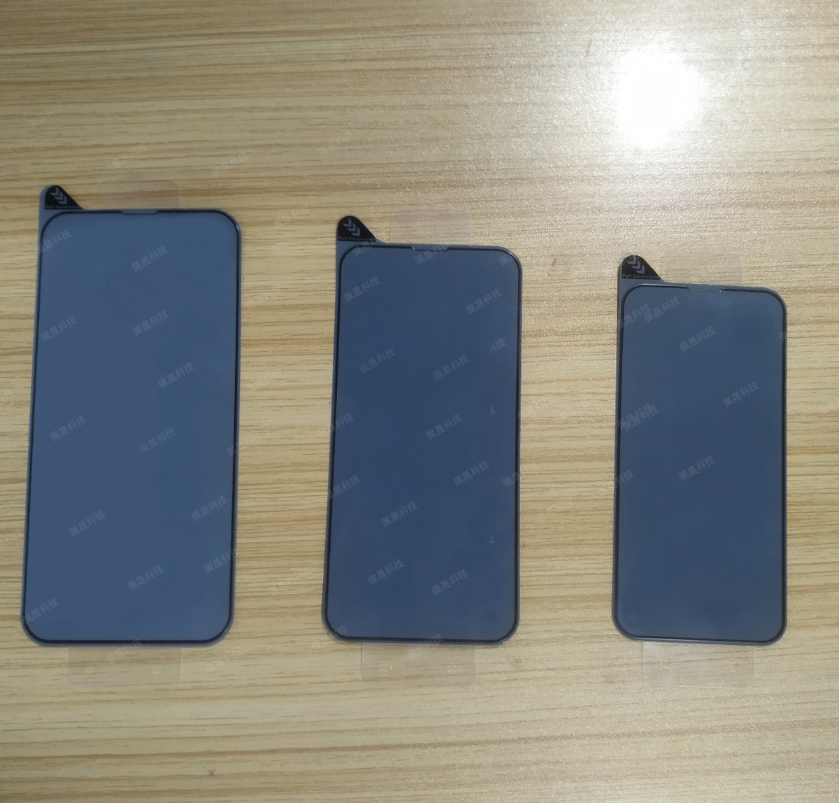 苹果13pro60元的钢化膜值得买吗,苹果iphone13promax膜要多少钱