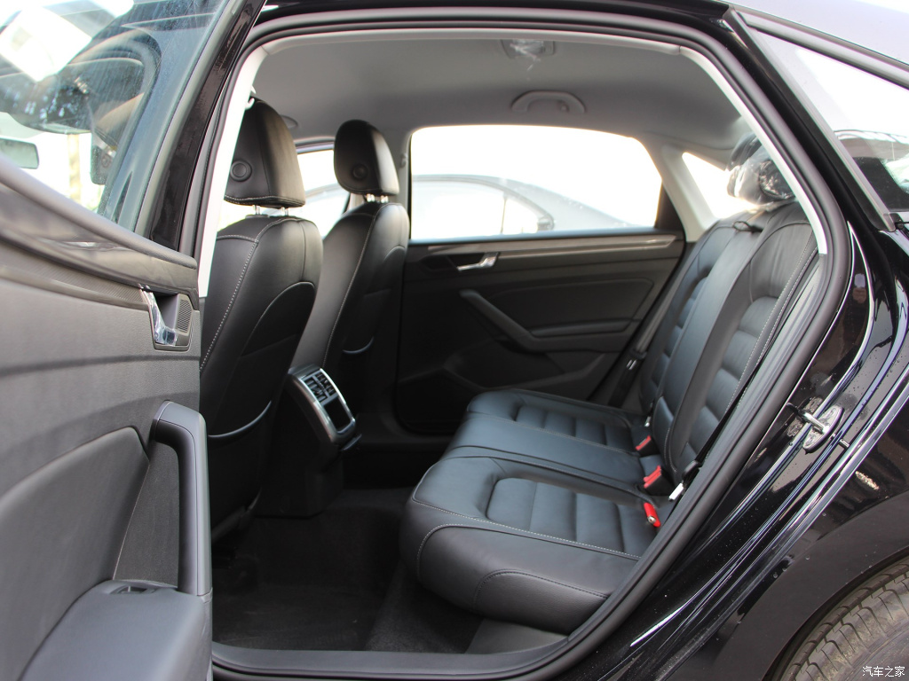 帕萨特是运动车型还是舒适车,帕萨特最开始车型