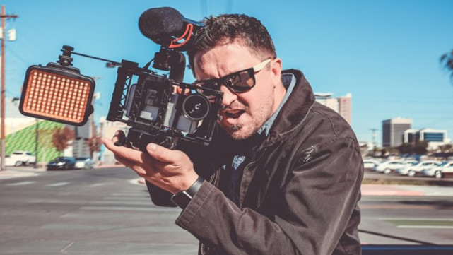 黑科技微信视频通话,黑科技视频聊天可以靠表情聊天吗