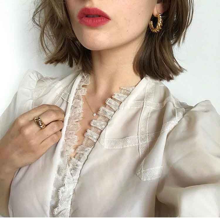 法国女人喜欢玫红色口红图片,法国女人最爱什么颜色口红