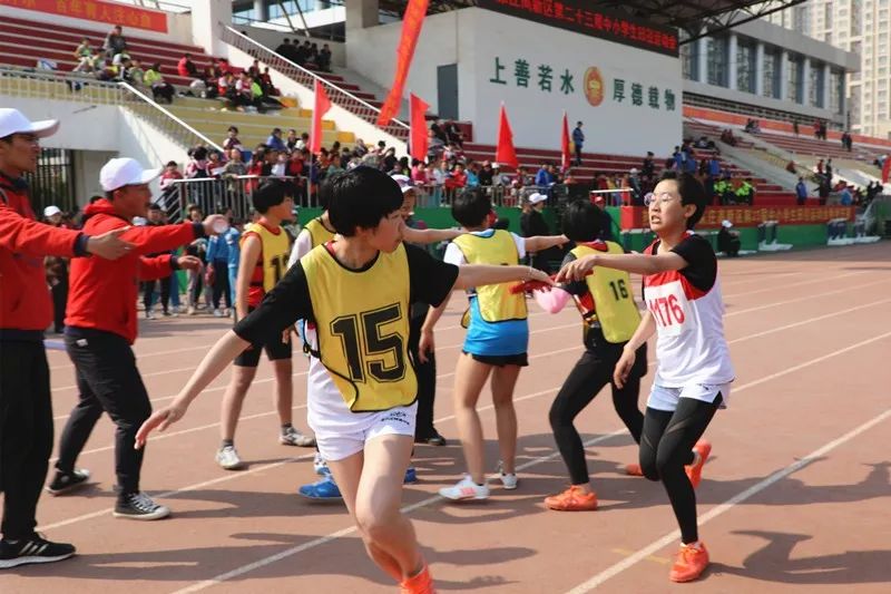 连破四项纪录！高新区中小学生田径运动会精中健儿成绩斐然