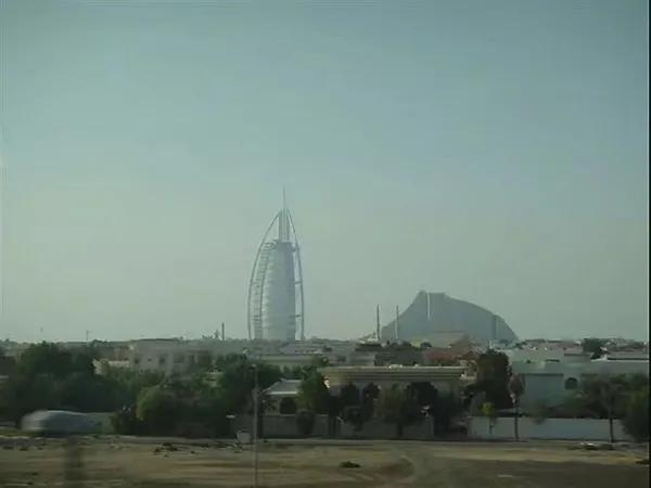 为什么迪拜人那么富,迪拜有多富视频