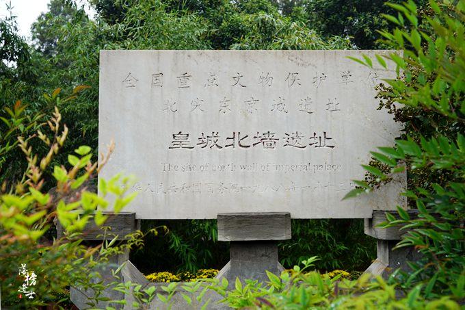 八朝古都开封龙亭公园,开封龙亭是古迹吗