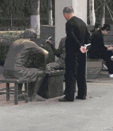 搞笑gif开心一刻,搞笑gif段子妹子你太皮了