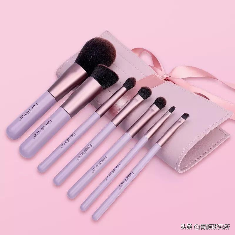 新手化妆入门化妆刷,入门级化妆教程彩妆