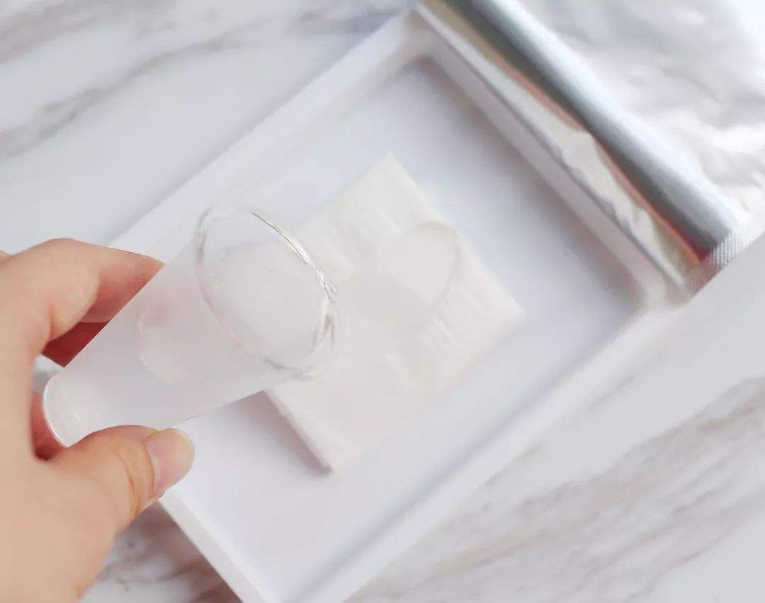 面膜,你了解几分?保湿、美白、抗皱的光环下,到底哪个才是真?