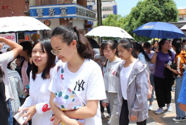 大专是选专科学校还是职业学院,同是大专有区别吗