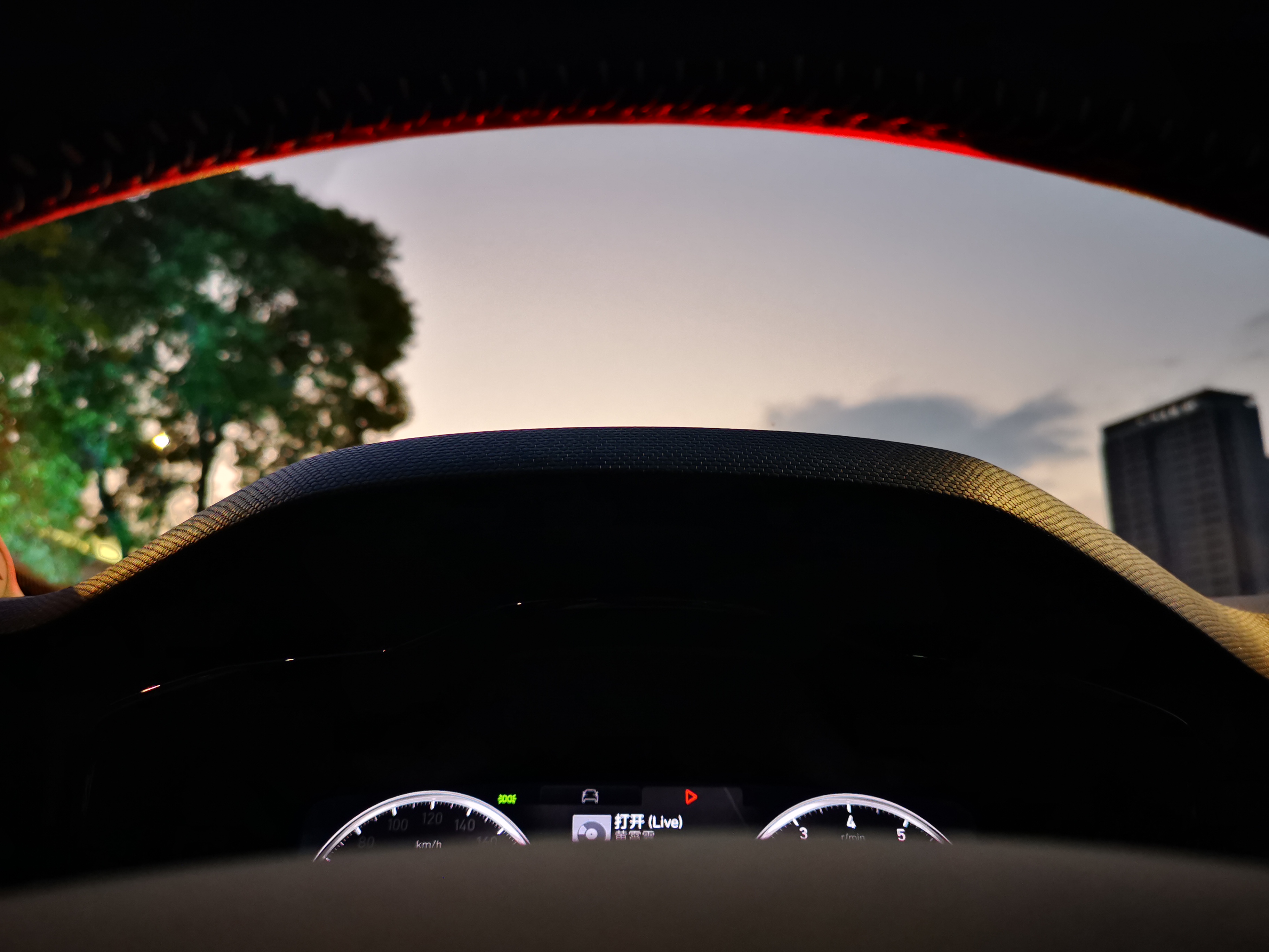 领克02换电瓶全过程,领克02换电瓶什么型号