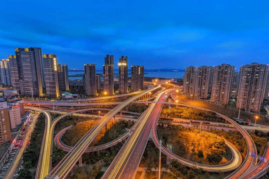 我为群众办实事点亮群众幸福生活,为群众办实事为发展献良策