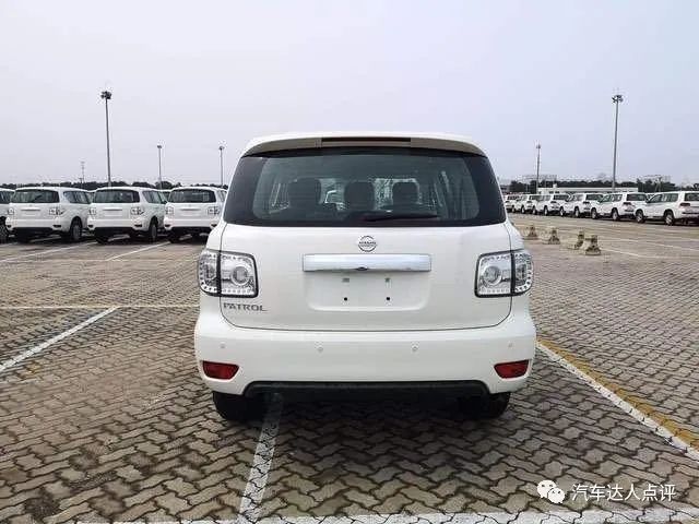 到底买丰田霸道还是尼桑途乐好,买4.0的途乐好还是丰田霸道2700好