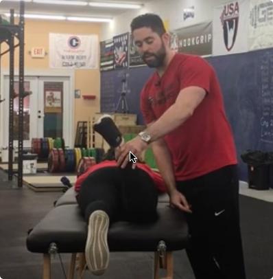 深蹲屁股向一边歪怎么解决,深蹲骨盆偏移都有哪些原因