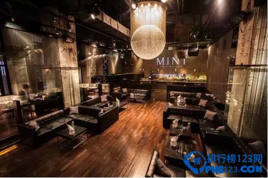 上海外滩附近蹦迪酒吧哪里最好,外滩十大露台酒吧