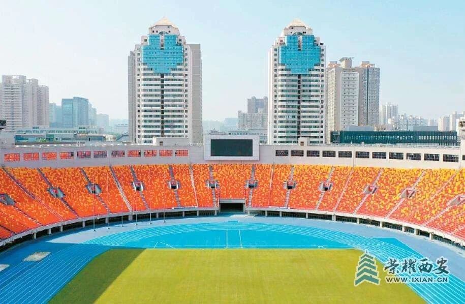 西安5人制足球场施工,西安容纳6万人的足球场