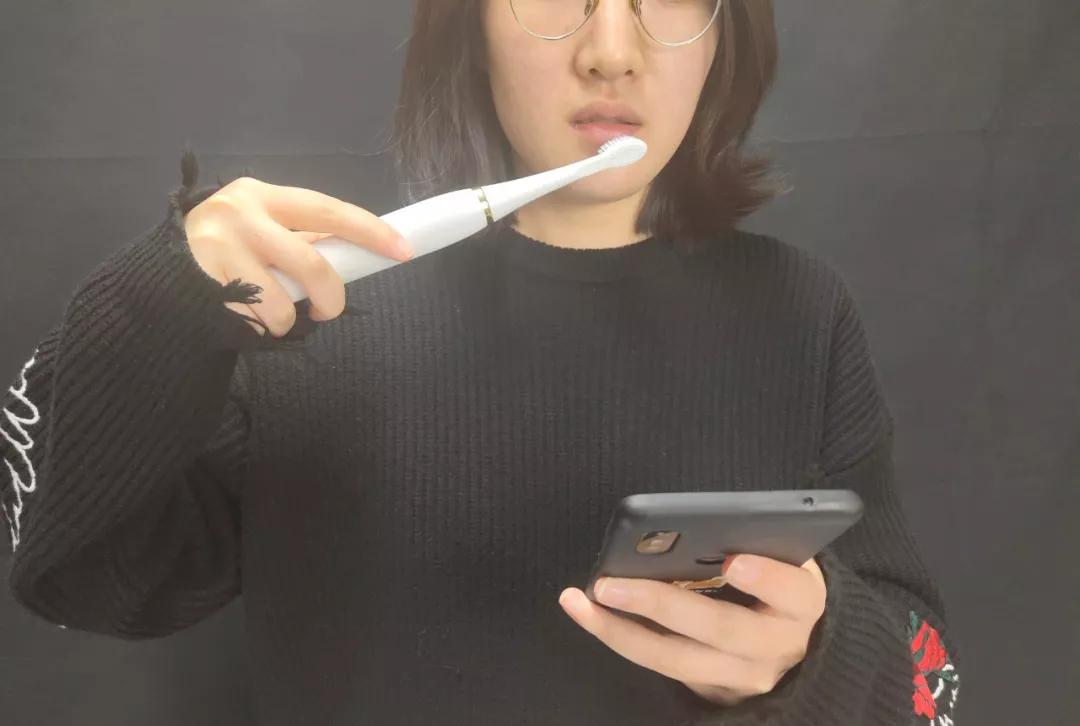 牙黄最有效变白方法,牙黄变白的正确方法学生党