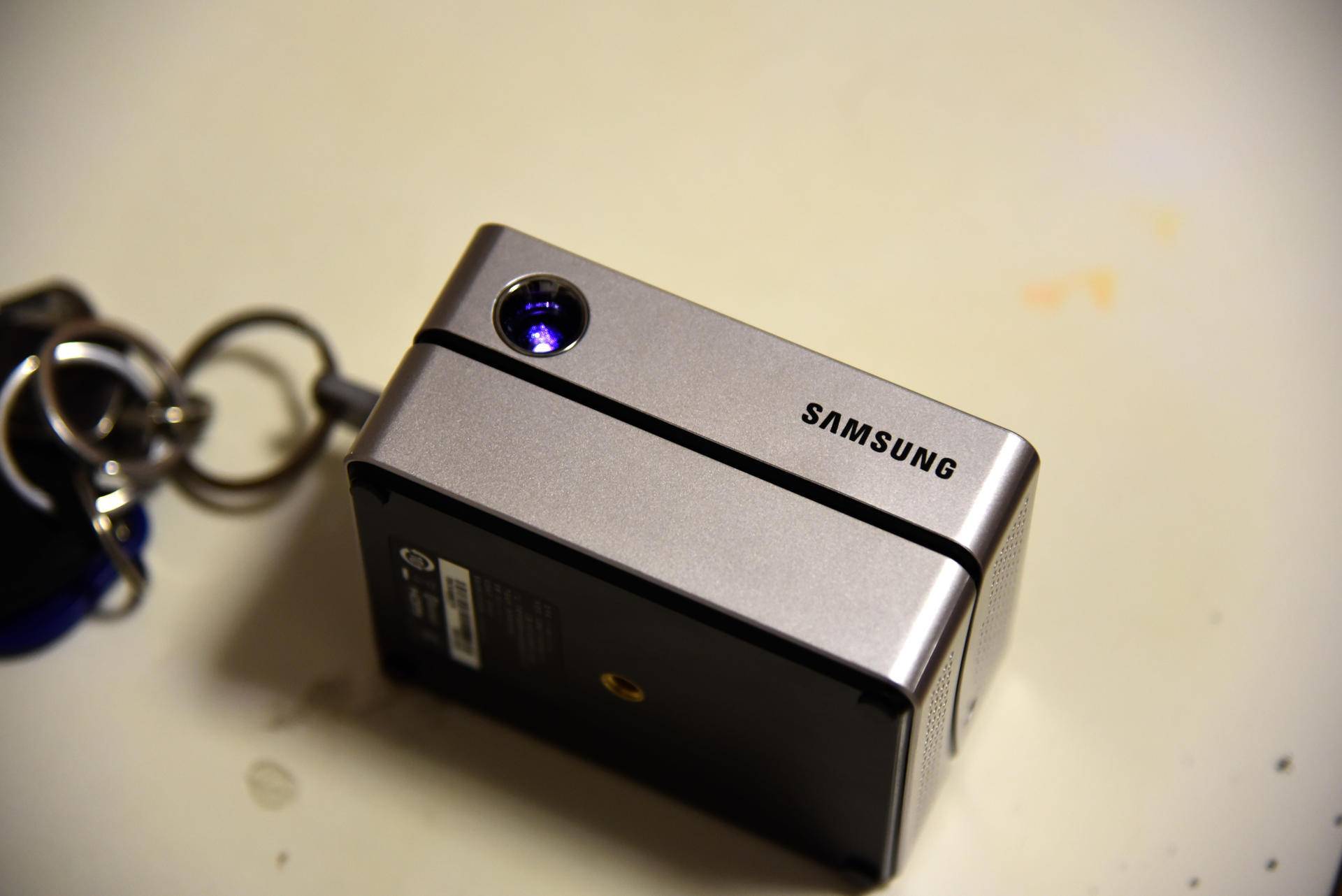 激光投影机1000流明,激光投影灯300瓦