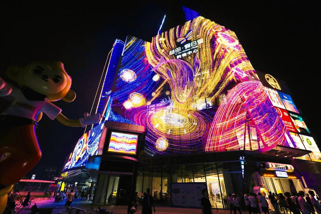 描摹梦境的魔术师,靠画“圈圈”火遍全网