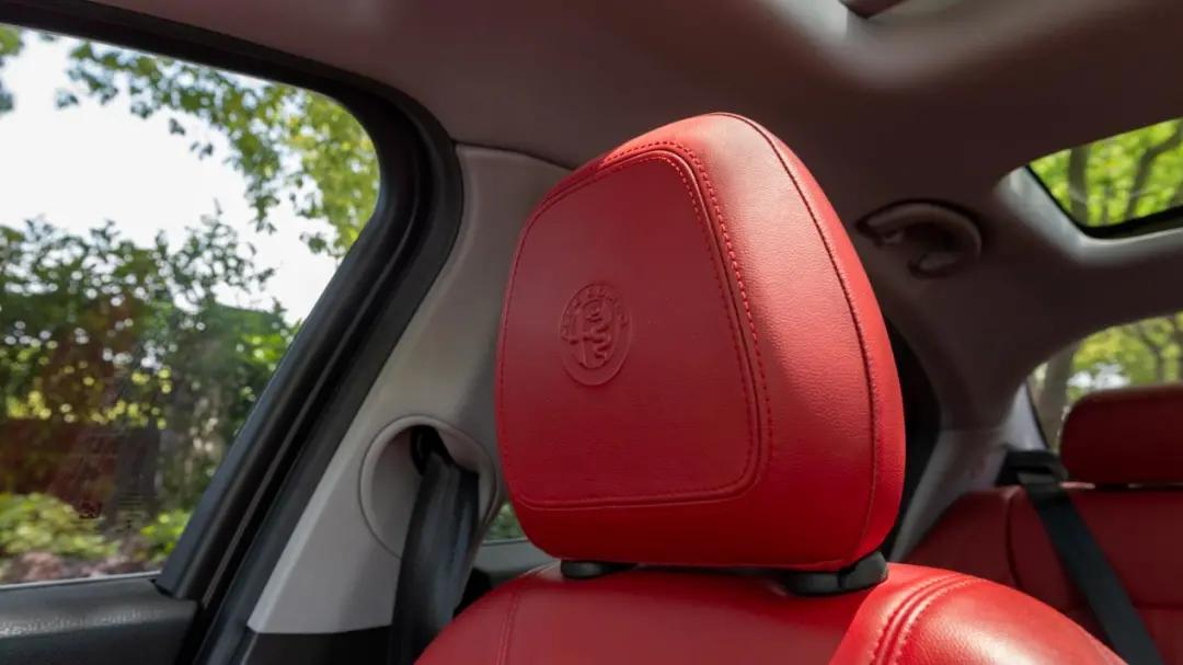 意大利风情满载的阿尔法罗密欧Giulia，还有个名字叫做“勇气”