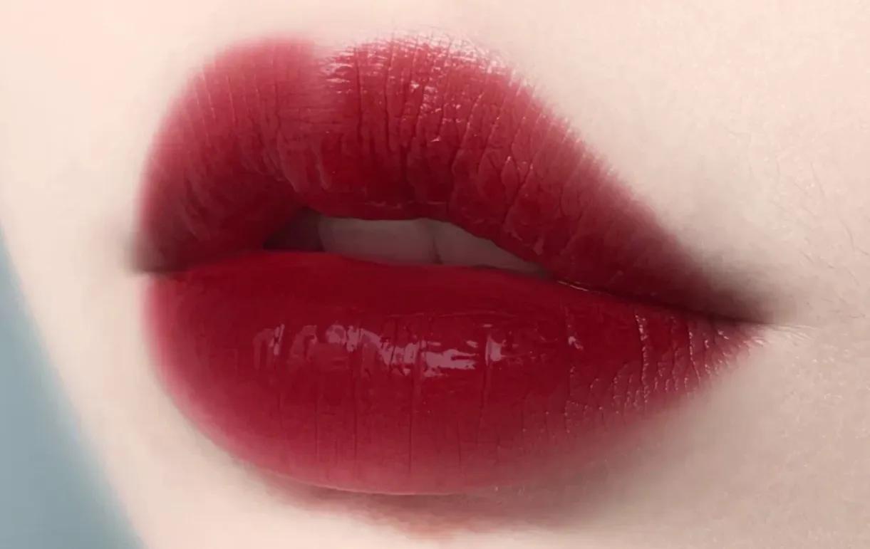 让男生想亲你的举动,让男友想亲的唇釉