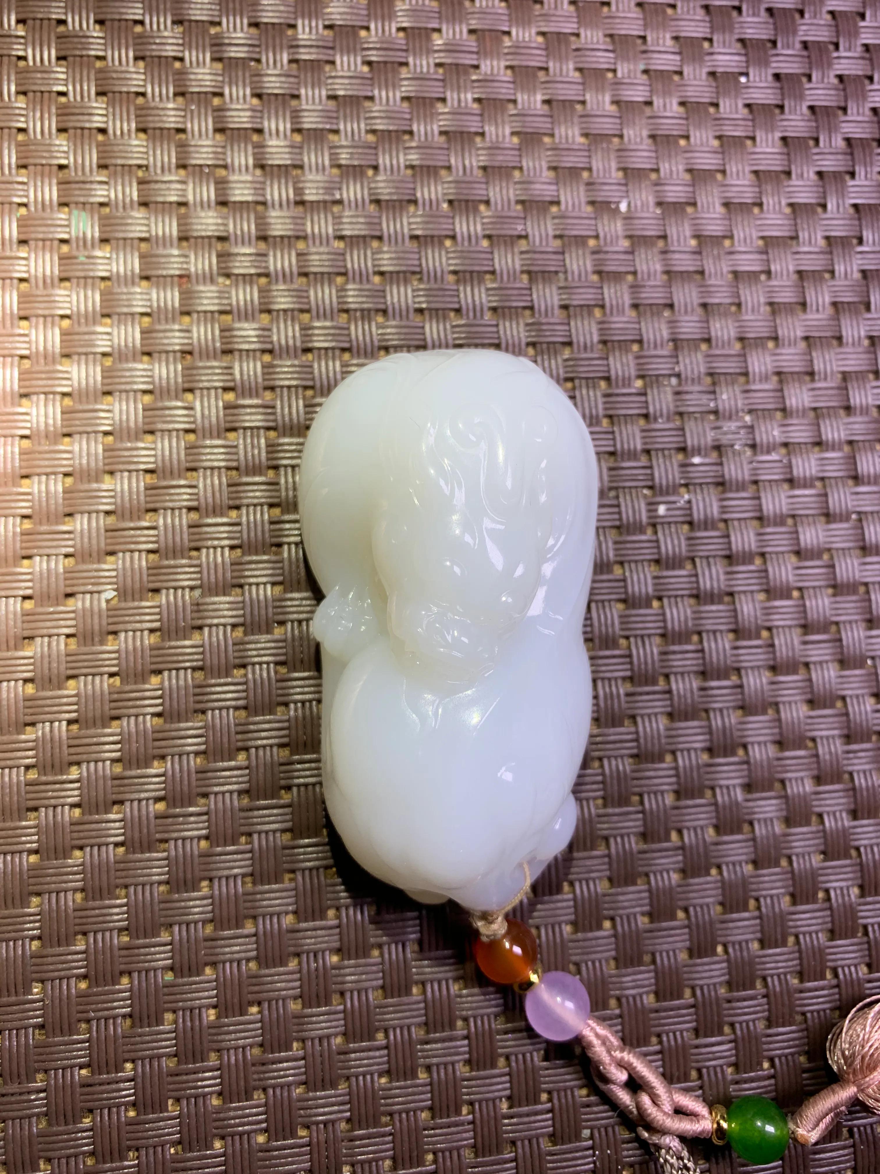 和田玉打灯有发亮的结构,和田玉打灯鉴别方法