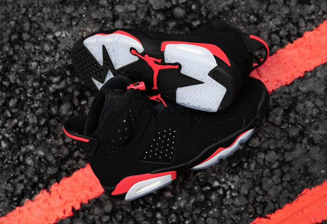 盘点19年人气最高的10款球鞋,今年最好看的10款球鞋