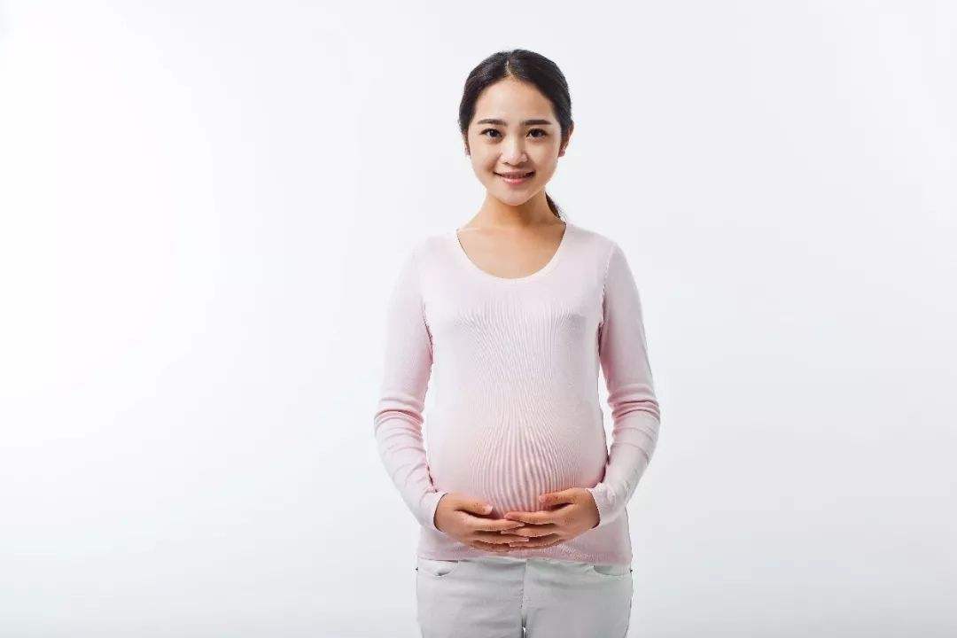 孕期裤子黄黄的是怎么回事,孕妇裤老是往下掉怎么解决