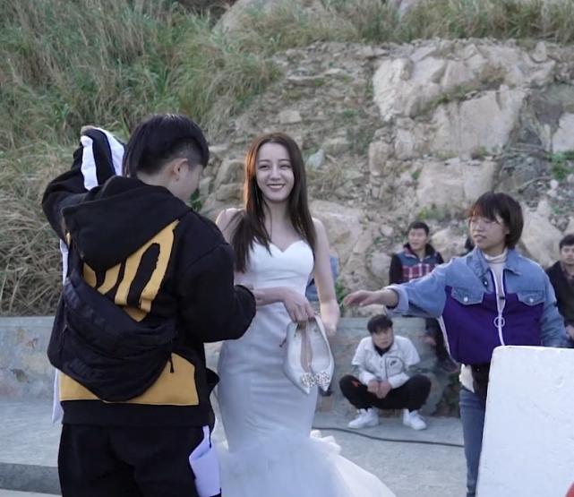 迪丽热巴笑场反应,迪丽热巴拍戏现场各种搞怪