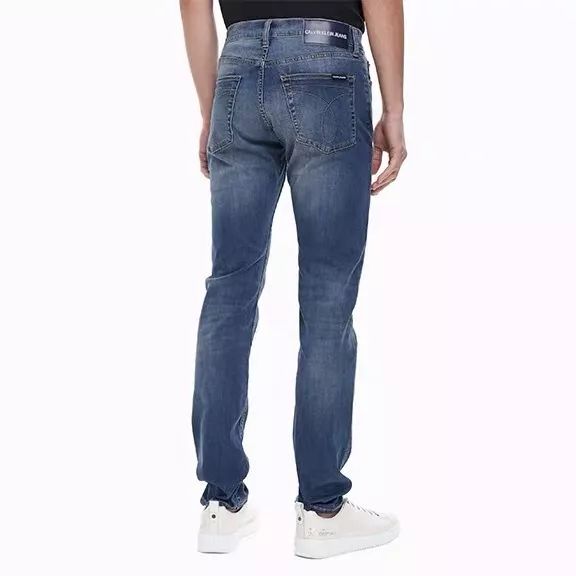 What！竟然有人冬天只用穿这一条裤子……赛格CK快闪店给你答案